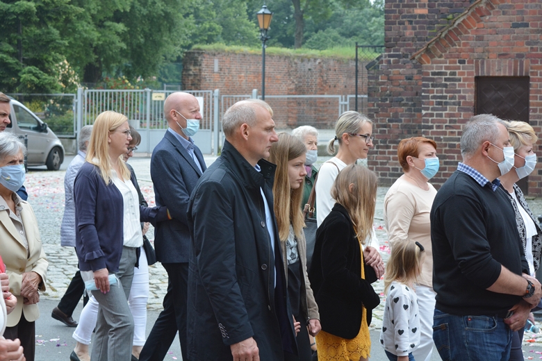 Parafia pw. Podwyższenia Krzyża Świętego 