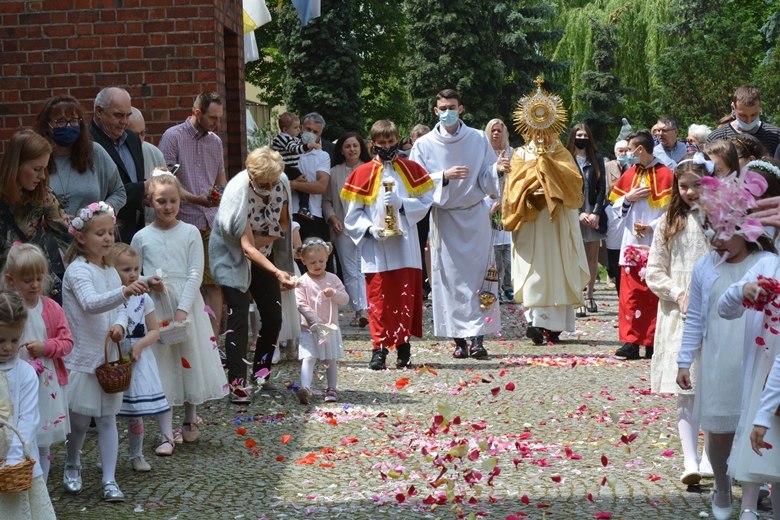 Parafia pw. św. Andrzeja Apostoła