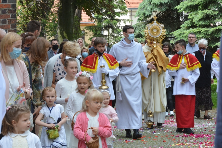 Parafia pw. św. Andrzeja Apostoła