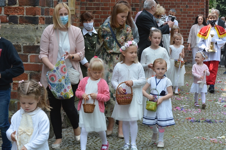 Parafia pw. św. Andrzeja Apostoła