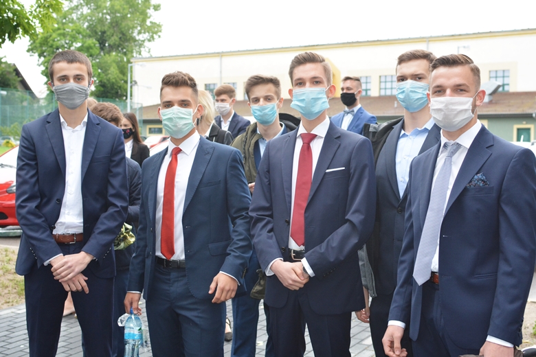 Powiatowy Zespół Szkół nr 1 