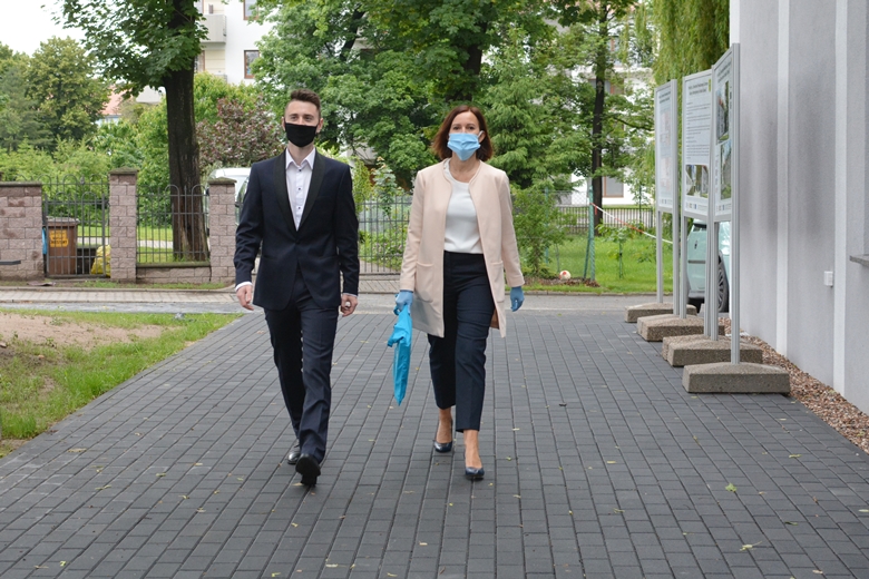 Powiatowy Zespół Szkół nr 1 