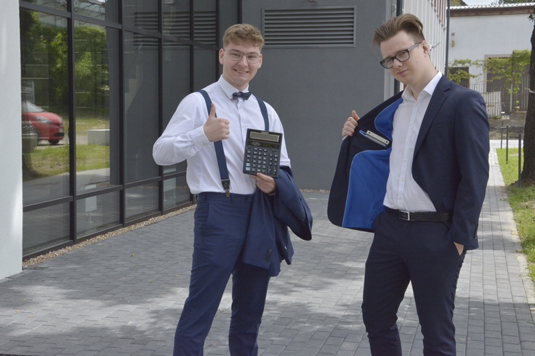 Powiatowy Zespół Szkół nr 1 