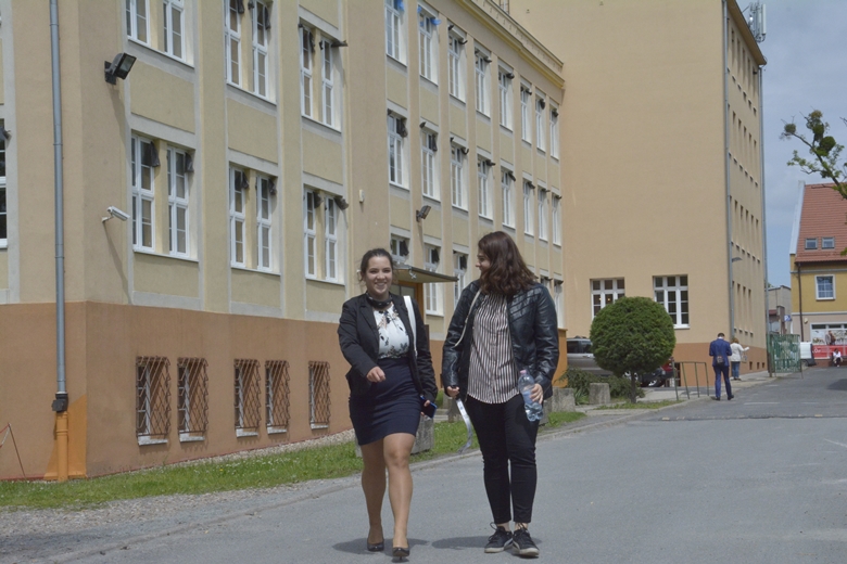 Powiatowy Zespół Szkół nr 1 