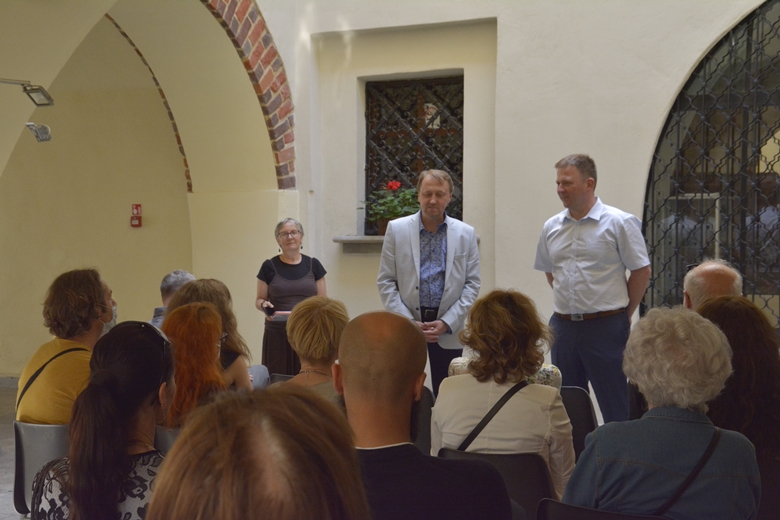 Wernisaż wystawy "Początek"