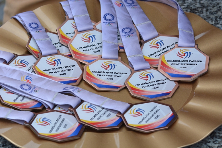 Średzcy siatkarze brązowawymi medalistami 