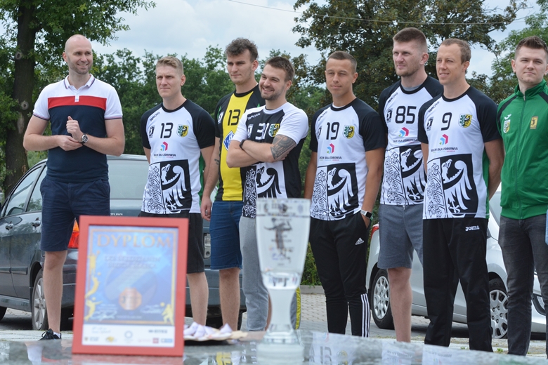 Średzcy siatkarze brązowawymi medalistami 