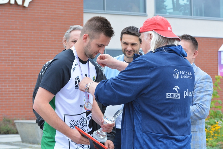 Średzcy siatkarze brązowawymi medalistami 