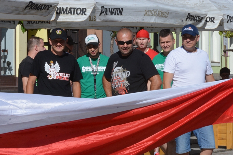 Cała Polska oddała hołd Powstańcom 