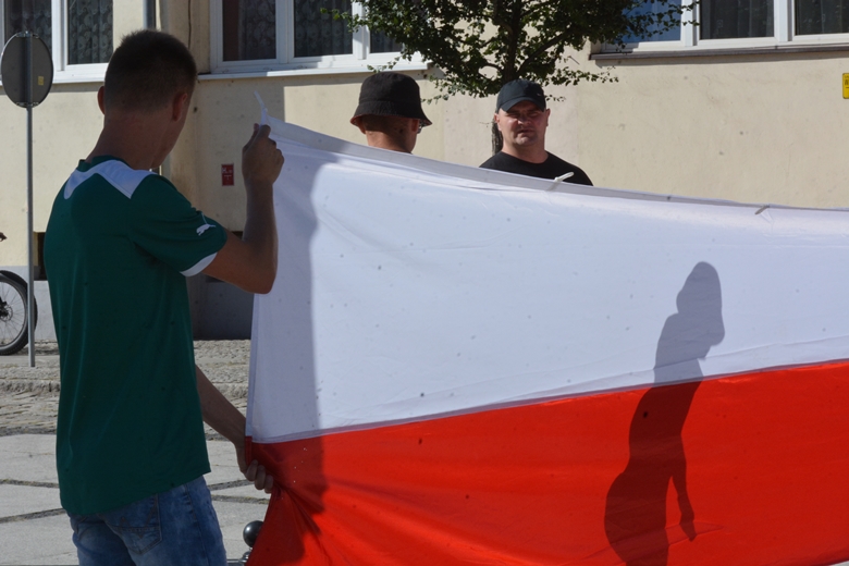 Cała Polska oddała hołd Powstańcom 