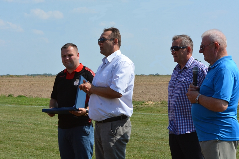 I kolejka  Zjednoczeni Gościsław vs Orzeł Mikołajowice