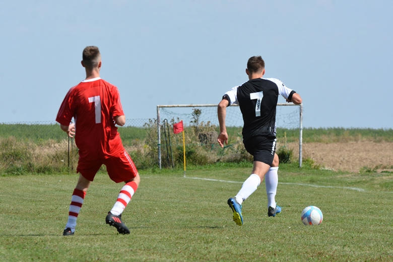 I kolejka  Zjednoczeni Gościsław vs Orzeł Mikołajowice