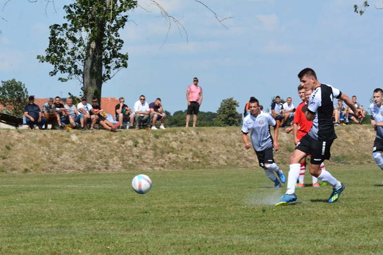 I kolejka Zjednoczeni Gościsław vs Orzeł Mikołajowice