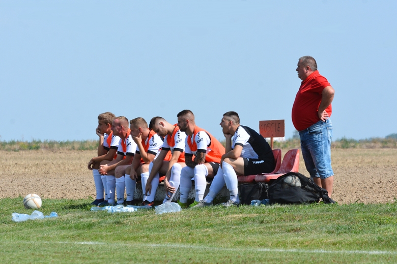 I kolejka Zjednoczeni Gościsław vs Orzeł Mikołajowice
