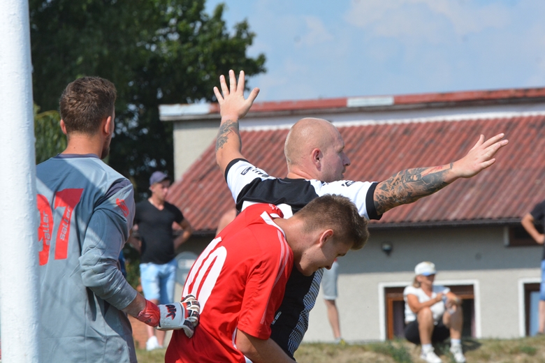 I kolejka Zjednoczeni Gościsław vs Orzeł Mikołajowice