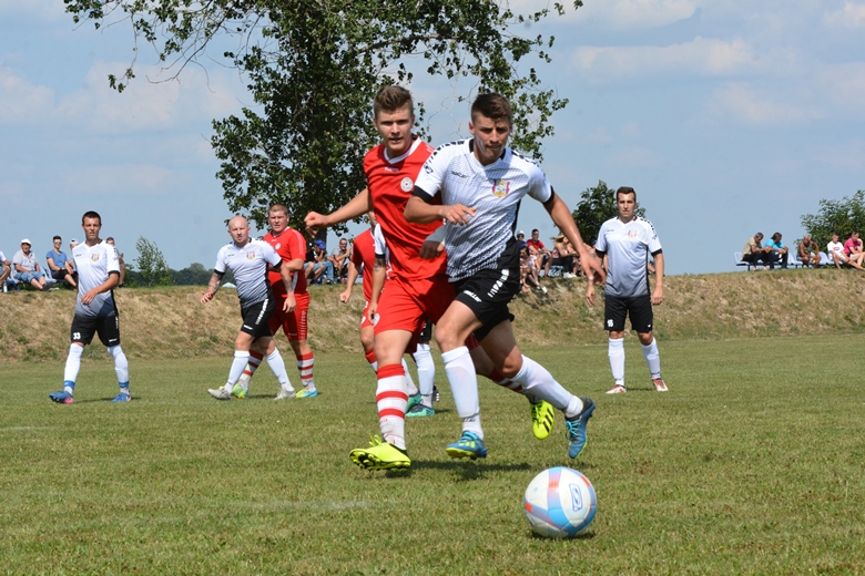 I kolejka Zjednoczeni Gościsław vs Orzeł Mikołajowice