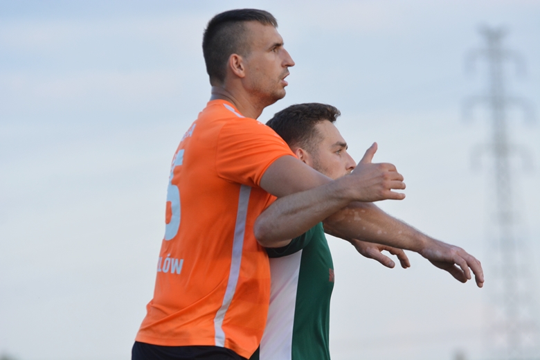 Pierwszy pojedynek Zielonych Rakoszyce w A-klasie