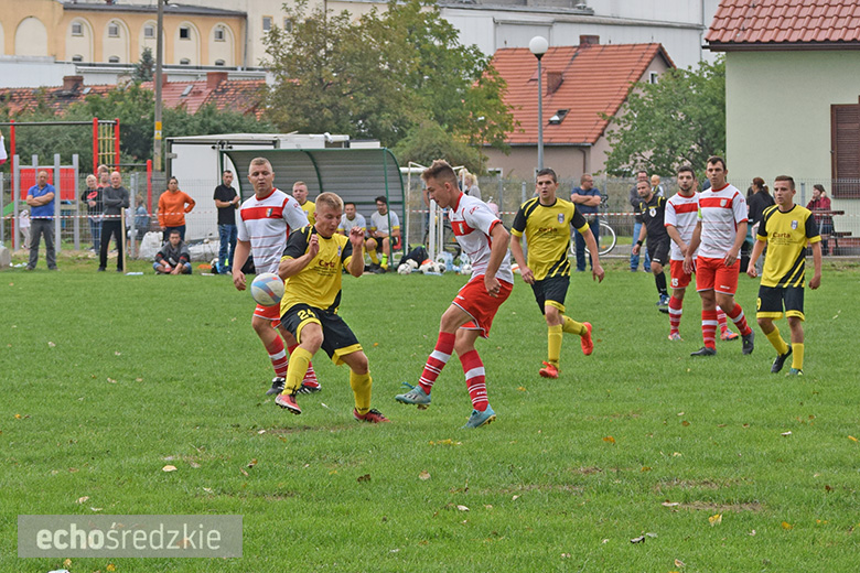 Gama Ujazd Górny - Ikar Miłogostowice 1:6