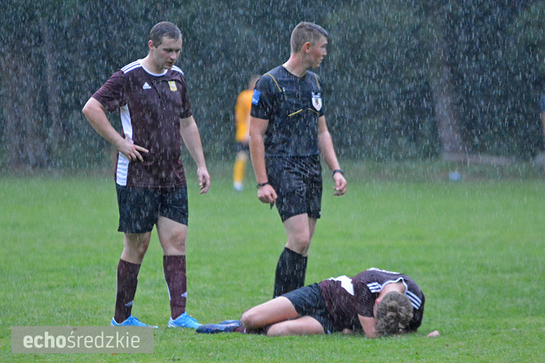 Wilki Różana – Tęcza Kwietno 3:0