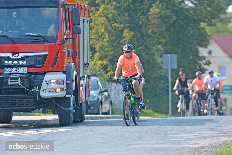 W gminie Udanin pożegnano lato na rowerach 