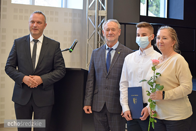 Stypendia Starosty średzkiego wręczone