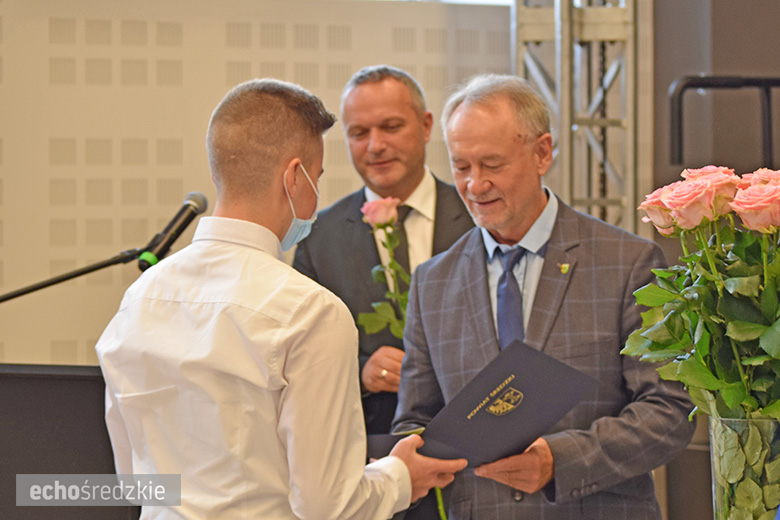 Stypendia Starosty średzkiego wręczone