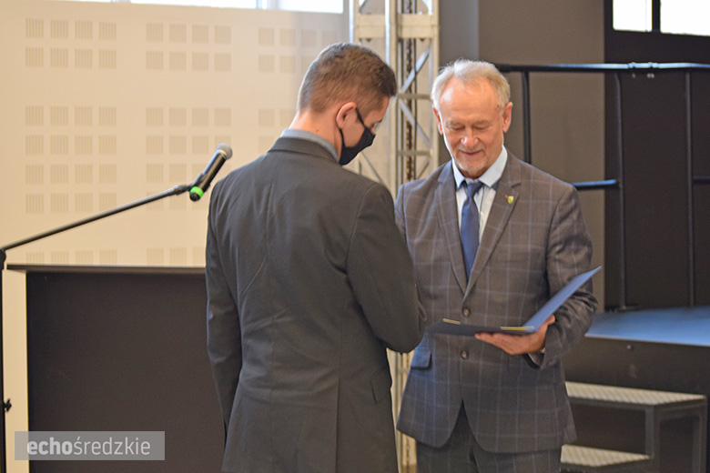 Stypendia Starosty średzkiego wręczone