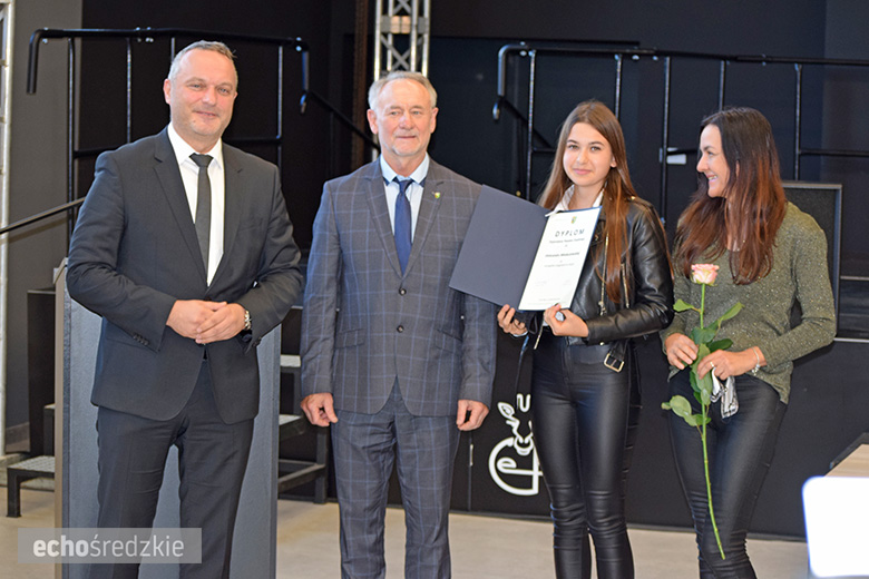 Stypendia Starosty średzkiego wręczone