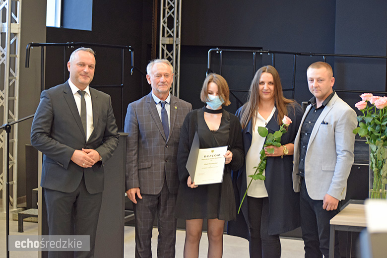 Stypendia Starosty średzkiego wręczone