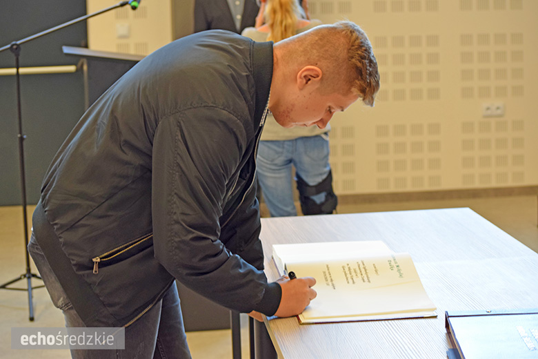 Stypendia Starosty średzkiego wręczone