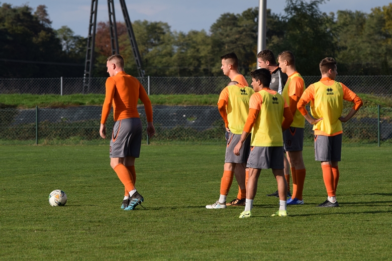 14. kolejka IV ligi Mechanik Brzezina - Sokół Marcinkowice