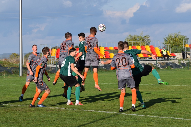 14. kolejka IV ligi Mechanik Brzezina - Sokół Marcinkowice