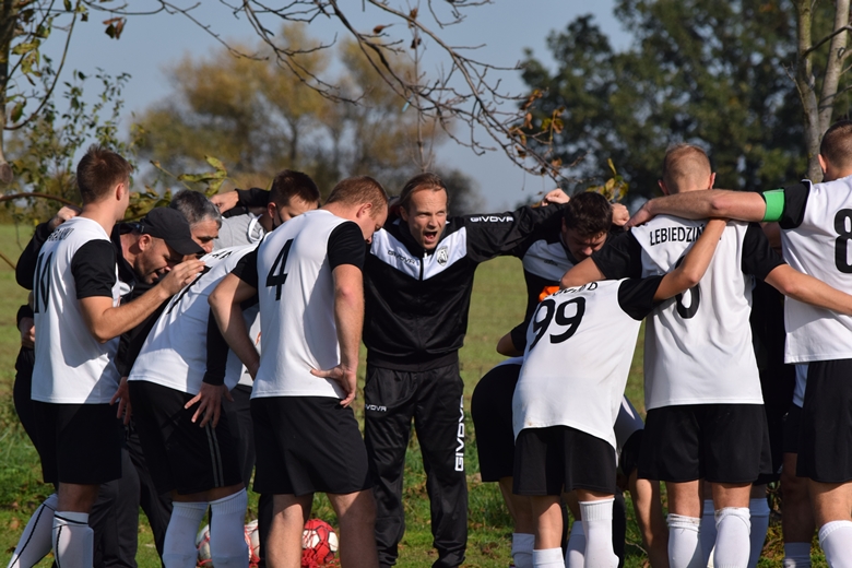 10. kolejka B-klasy Wulkan Ogrodnica - Orzeł Bukówek   
