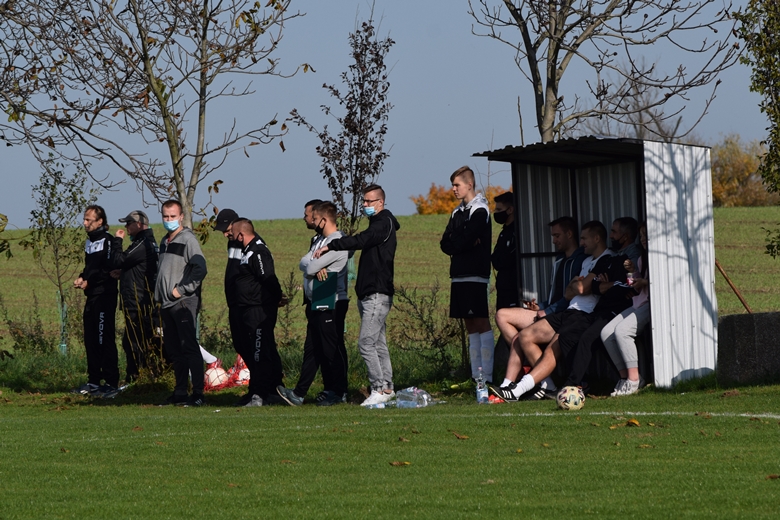 10. kolejka B-klasy Wulkan Ogrodnica - Orzeł Bukówek   