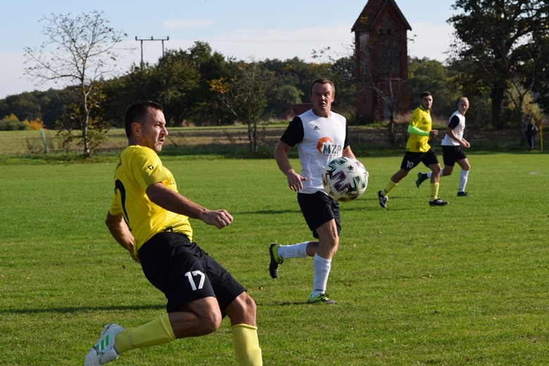 10. kolejka B-klasy Wulkan Ogrodnica - Orzeł Bukówek   