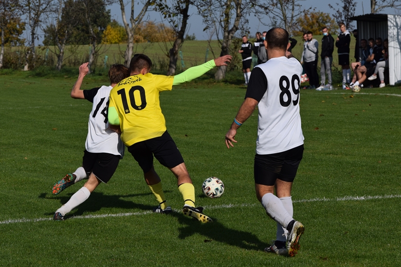 10. kolejka B-klasy Wulkan Ogrodnica - Orzeł Bukówek   