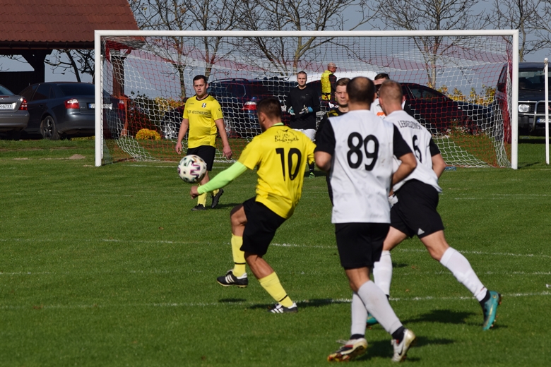 10. kolejka B-klasy Wulkan Ogrodnica - Orzeł Bukówek   