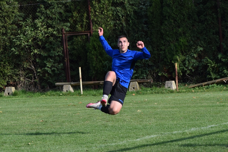 10. kolejka B-klasy Błękitni Chwalimierz - Błyskawica Lenartowice 