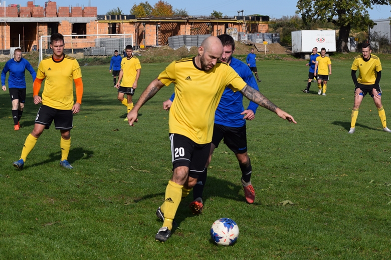 10. kolejka B-klasy Błękitni Chwalimierz - Błyskawica Lenartowice 