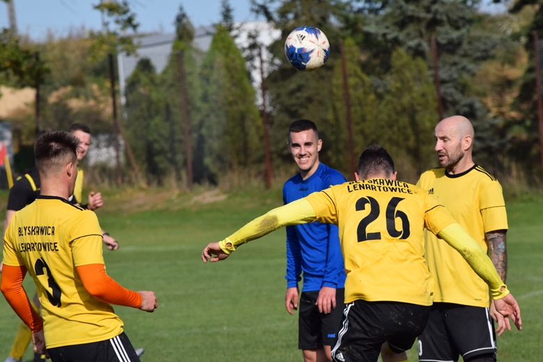10. kolejka B-klasy Błękitni Chwalimierz - Błyskawica Lenartowice 