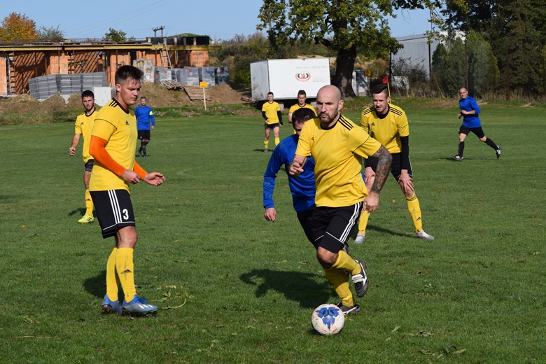 10. kolejka B-klasy Błękitni Chwalimierz - Błyskawica Lenartowice 