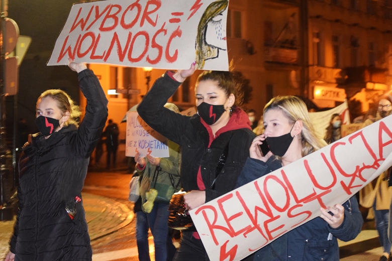 Średzianie wyrazili swój sprzeciw wobec orzeczenia TK