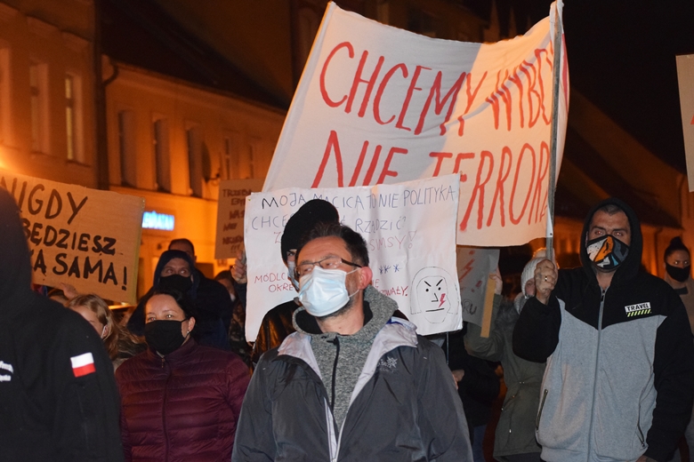 Średzianie wyrazili swój sprzeciw wobec orzeczenia TK