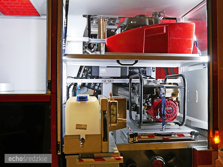 Powitanie nowego samochodu OSP Miękinia