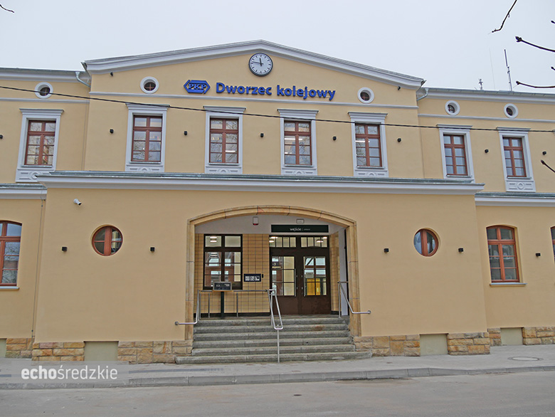 Dworzec w Malczycach po remoncie
