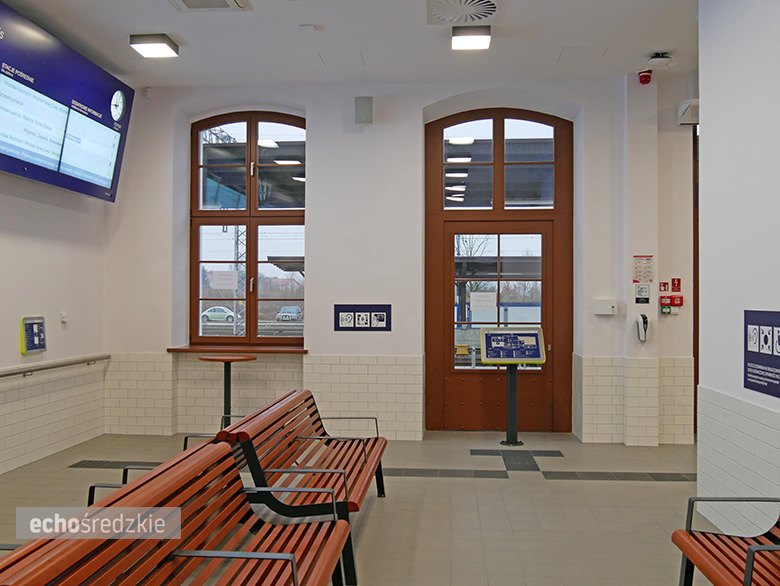 Dworzec w Malczycach po remoncie