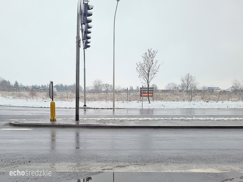 Skrzyżowanie ul. Oławskiej z drogą krajową 94