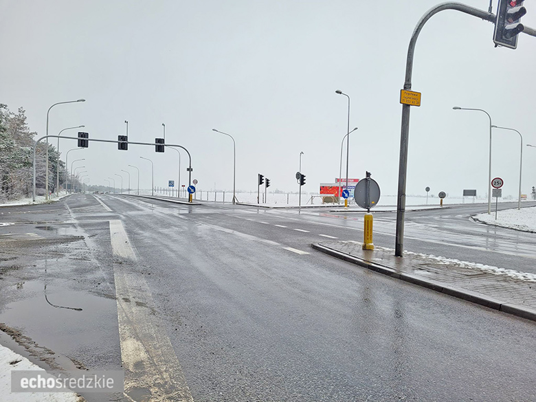 Skrzyżowanie ul. Oławskiej z drogą krajową 94