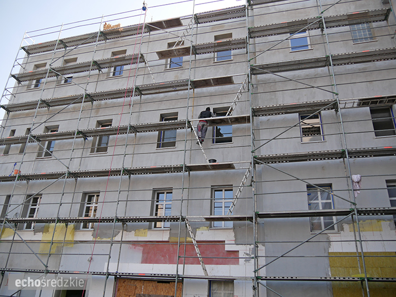 Remont budynku szpitala trwa