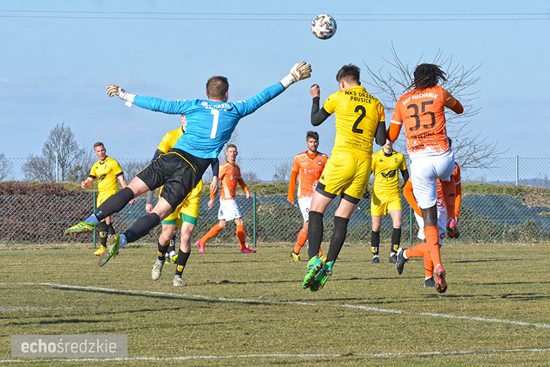 Mechanik Brzezina - Orzeł Prusice